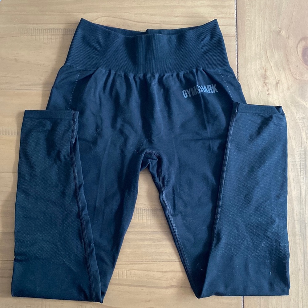 Black Gymshark leggings size small